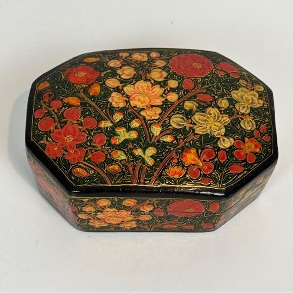Vintage Hand-Painted Paper Mache Floral Trinket Box - Picture 1 of 9